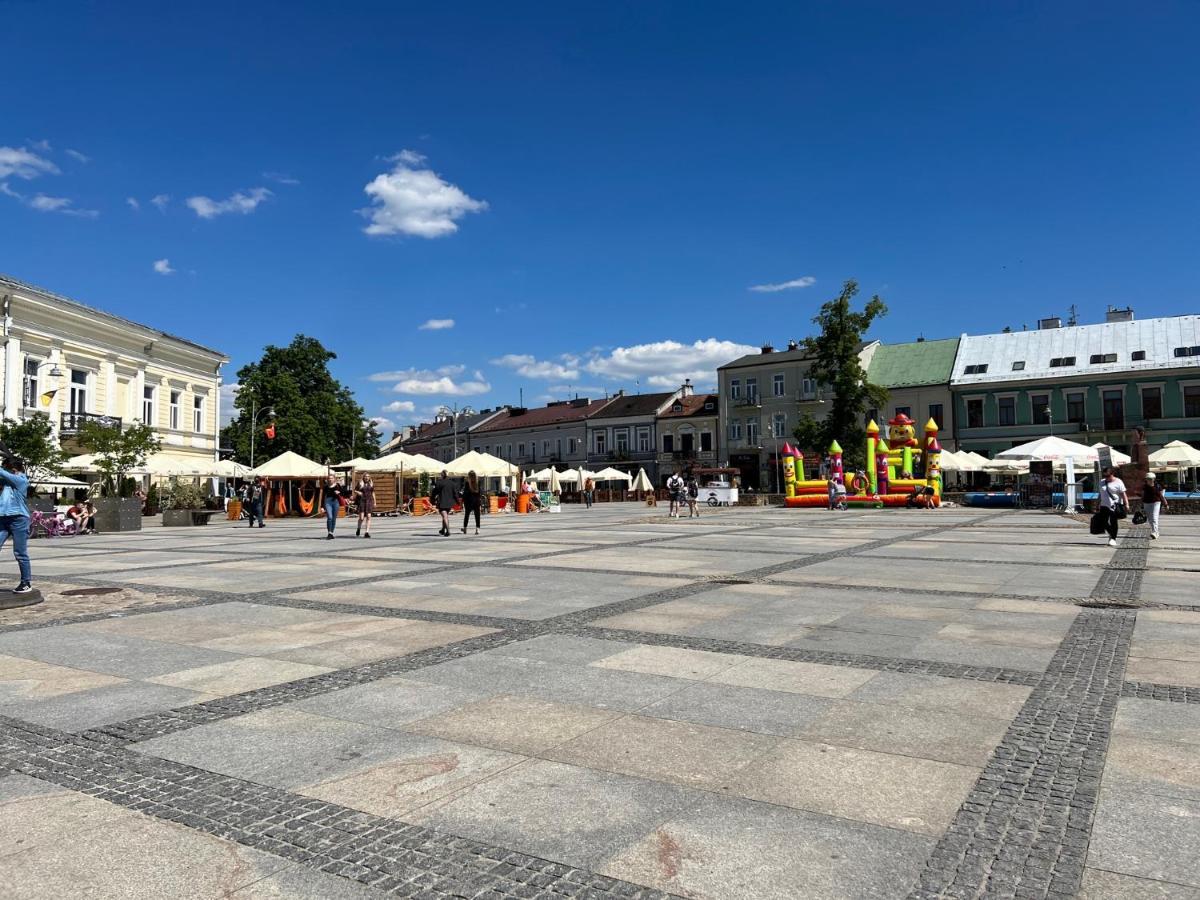 Family & Business Elegant Ul Astronautow Centrum Downtown - 3 Bedroom, Parking Kielce