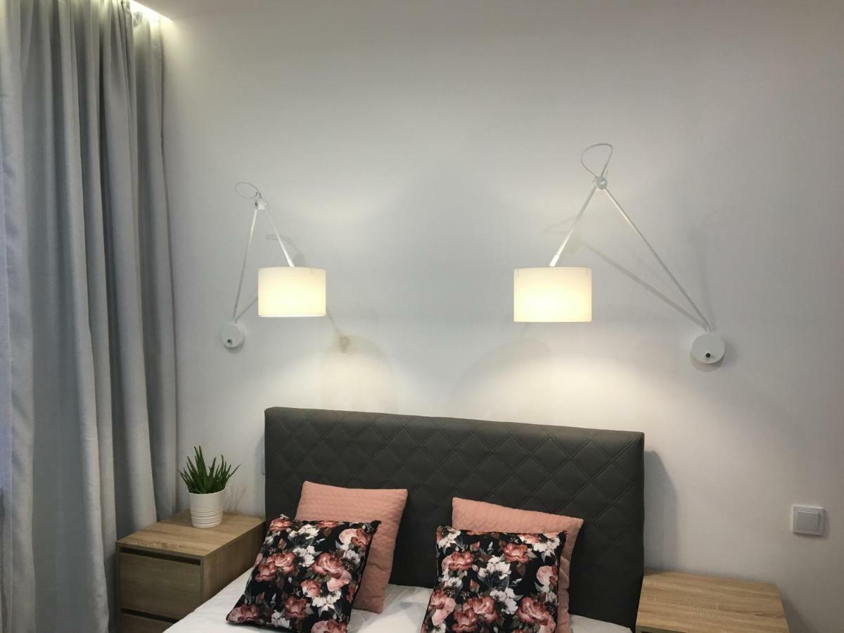 Family & Business Elegant Ul Astronautow Centrum Downtown - 3 Bedroom, Parking Kielce