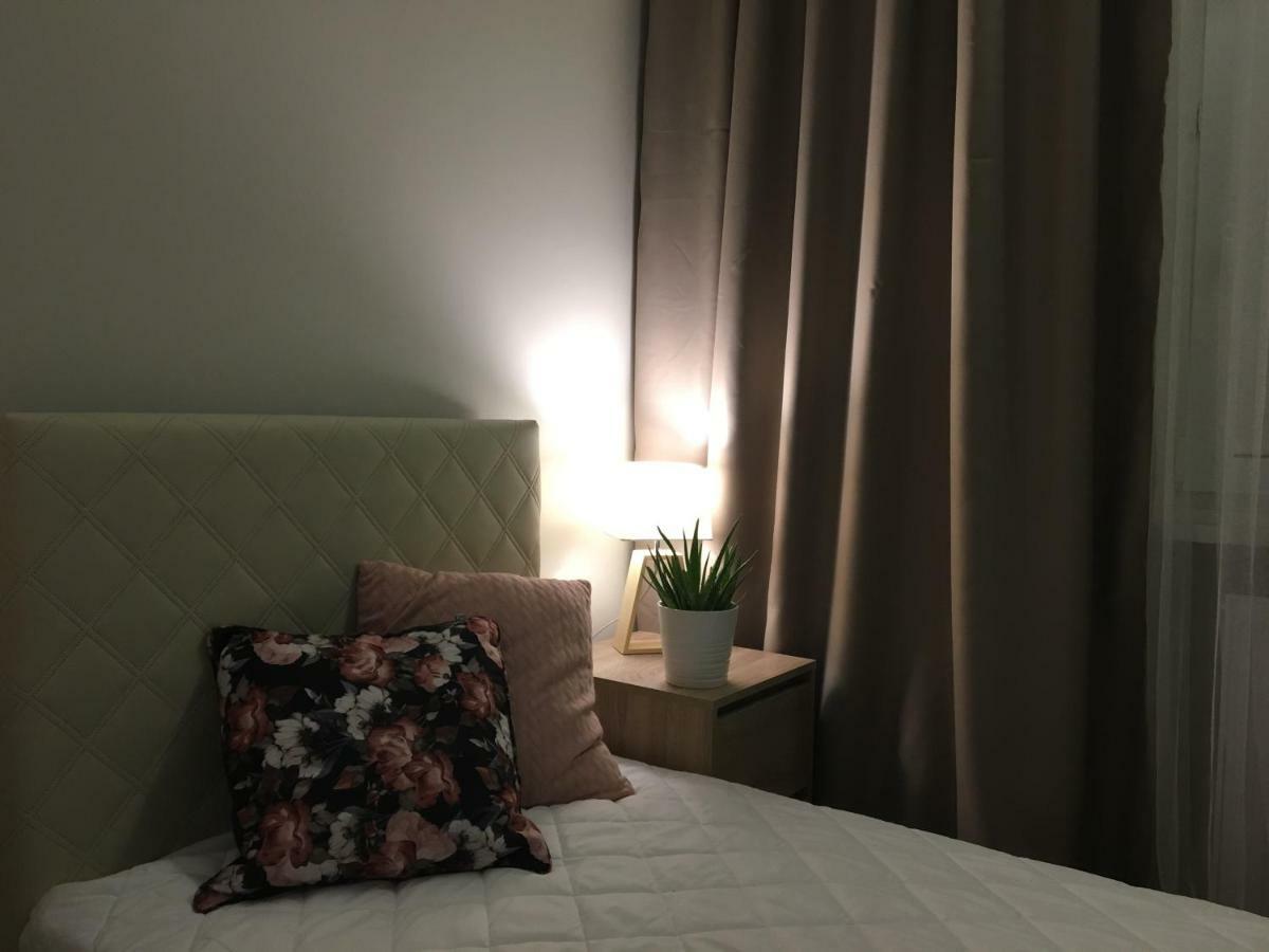 Family & Business Elegant Ul Astronautow Centrum Downtown - 3 Bedroom, Parking