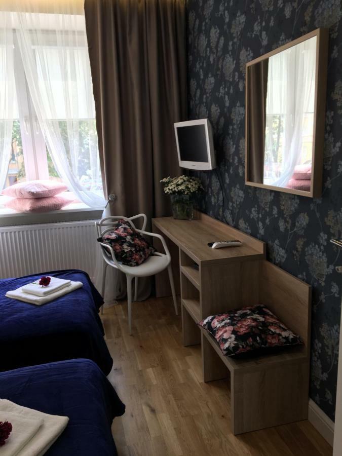 Family & Business Elegant Ul Astronautow Centrum Downtown - 3 Bedroom, Parking