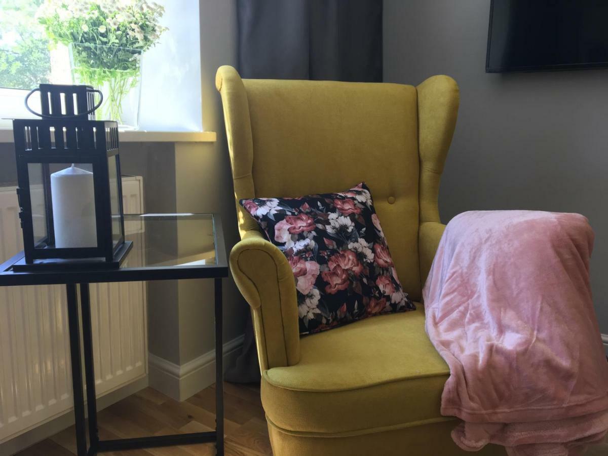 Apartment Family & Business Elegant Ul Astronautow Centrum Downtown - 3 Bedroom, Parking