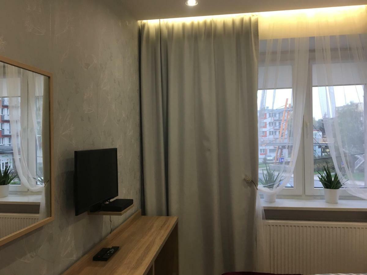 Apartment Family & Business Elegant Ul Astronautow Centrum Downtown - 3 Bedroom, Parking *